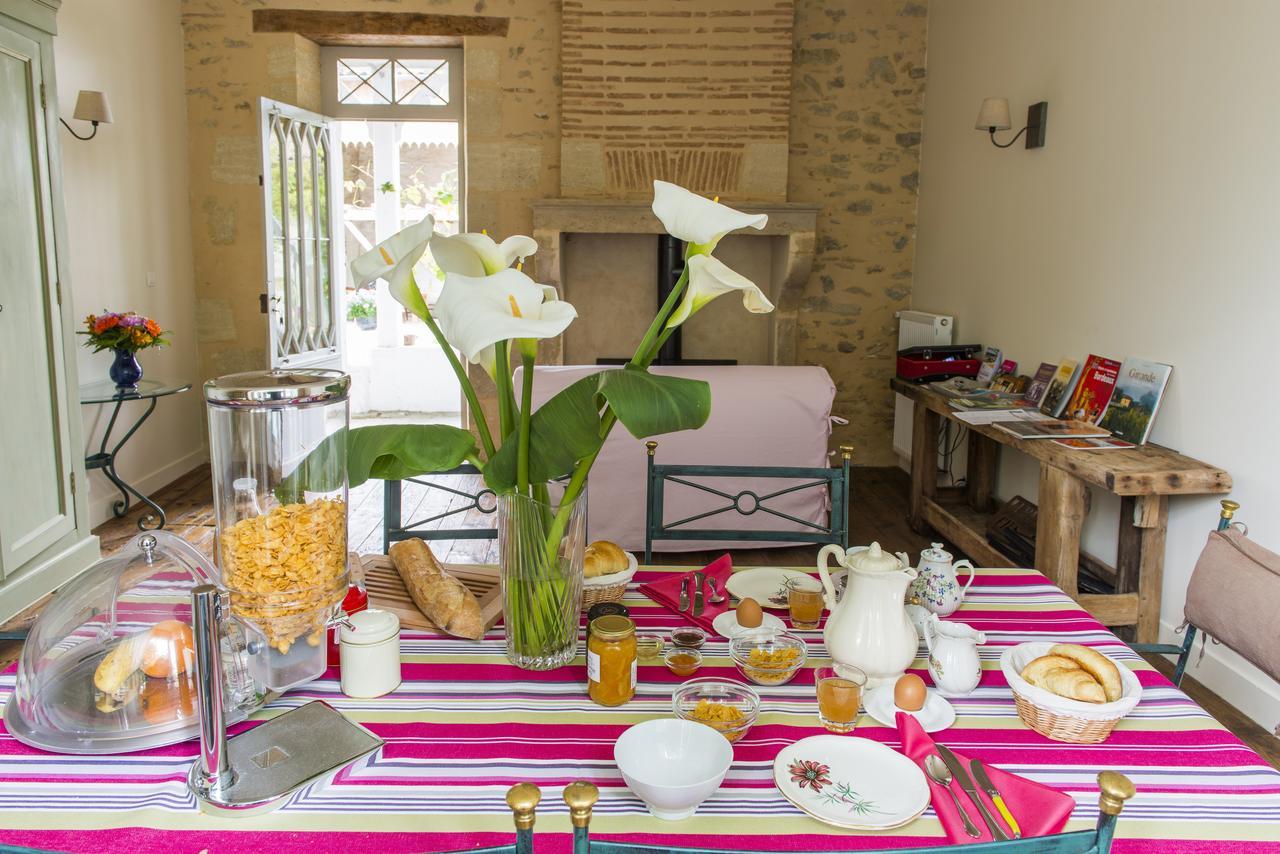 Bed&Breakfast La Cordonnerie Villandraut Exterior foto